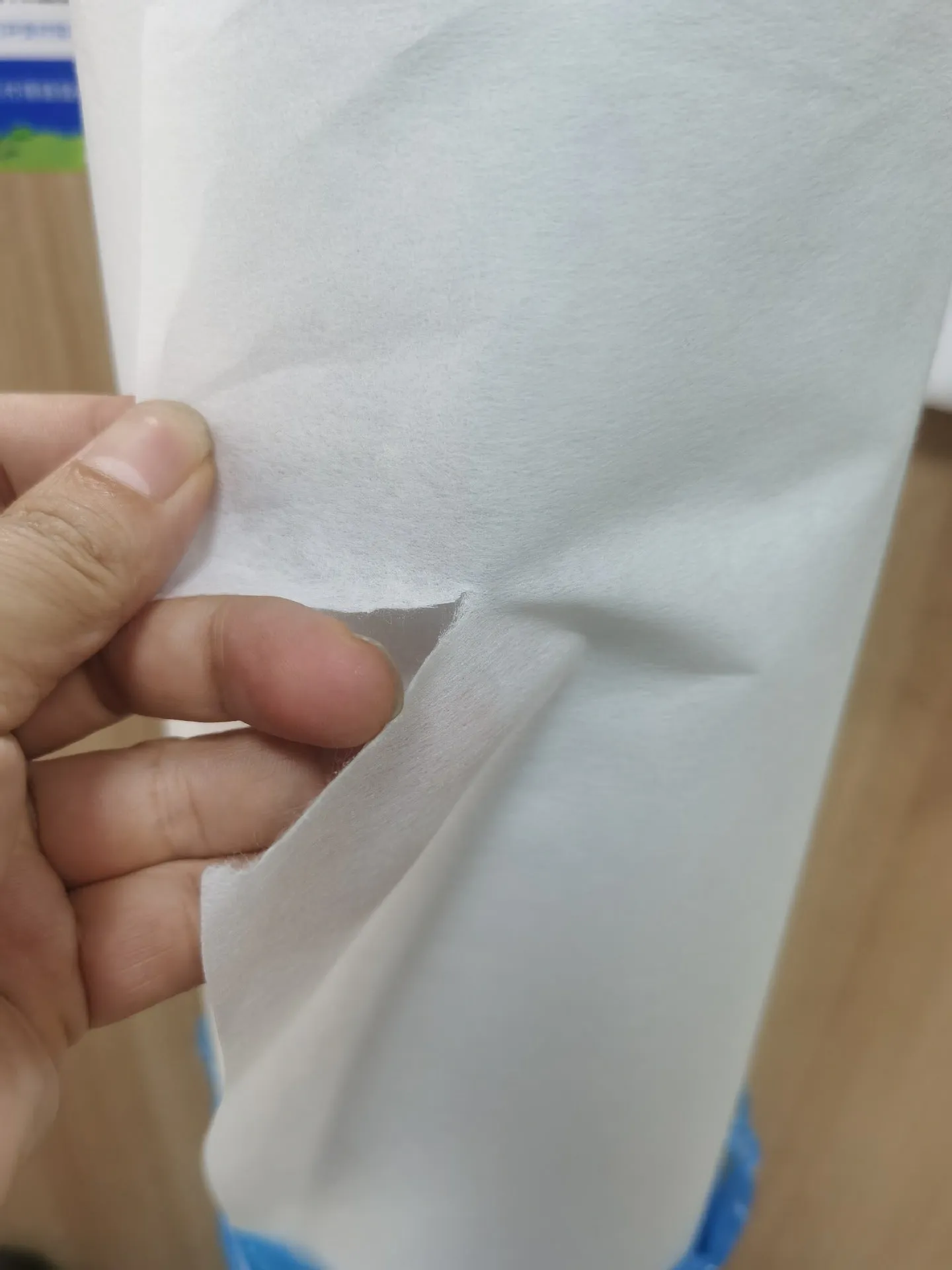 25cm * 25Yards Tear Away Machine Embroidery Stabilizer White - light weight