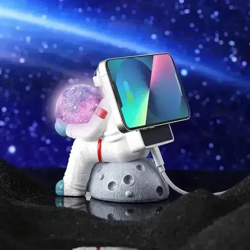 Astronaut Moon Lamp Magnetic Wireless Charger