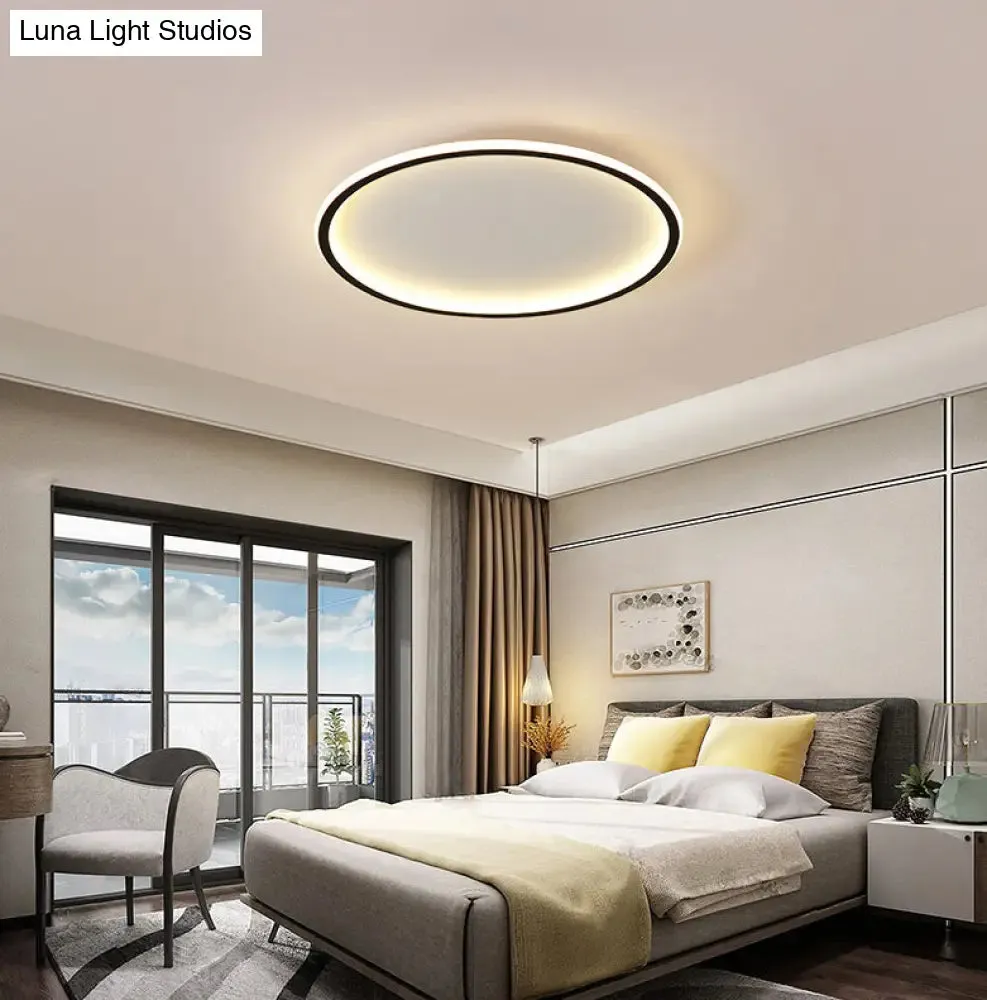 Contemporary Aluminum Flushmount Lights - Stylish Ceiling Fixture for Living Room