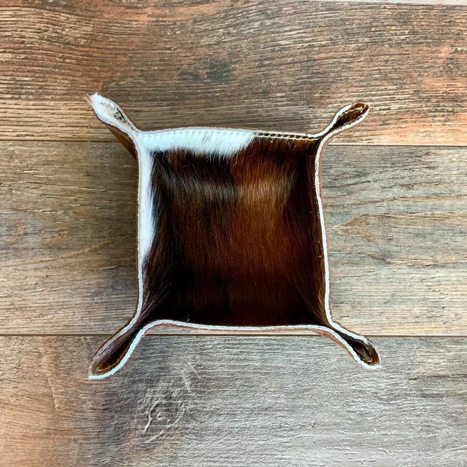 Cowhide Snap Tray - #20837