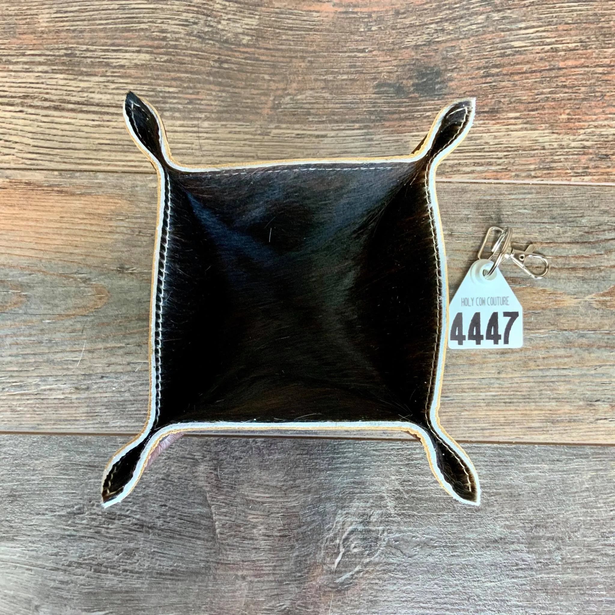 Cowhide Snap Tray - #4447