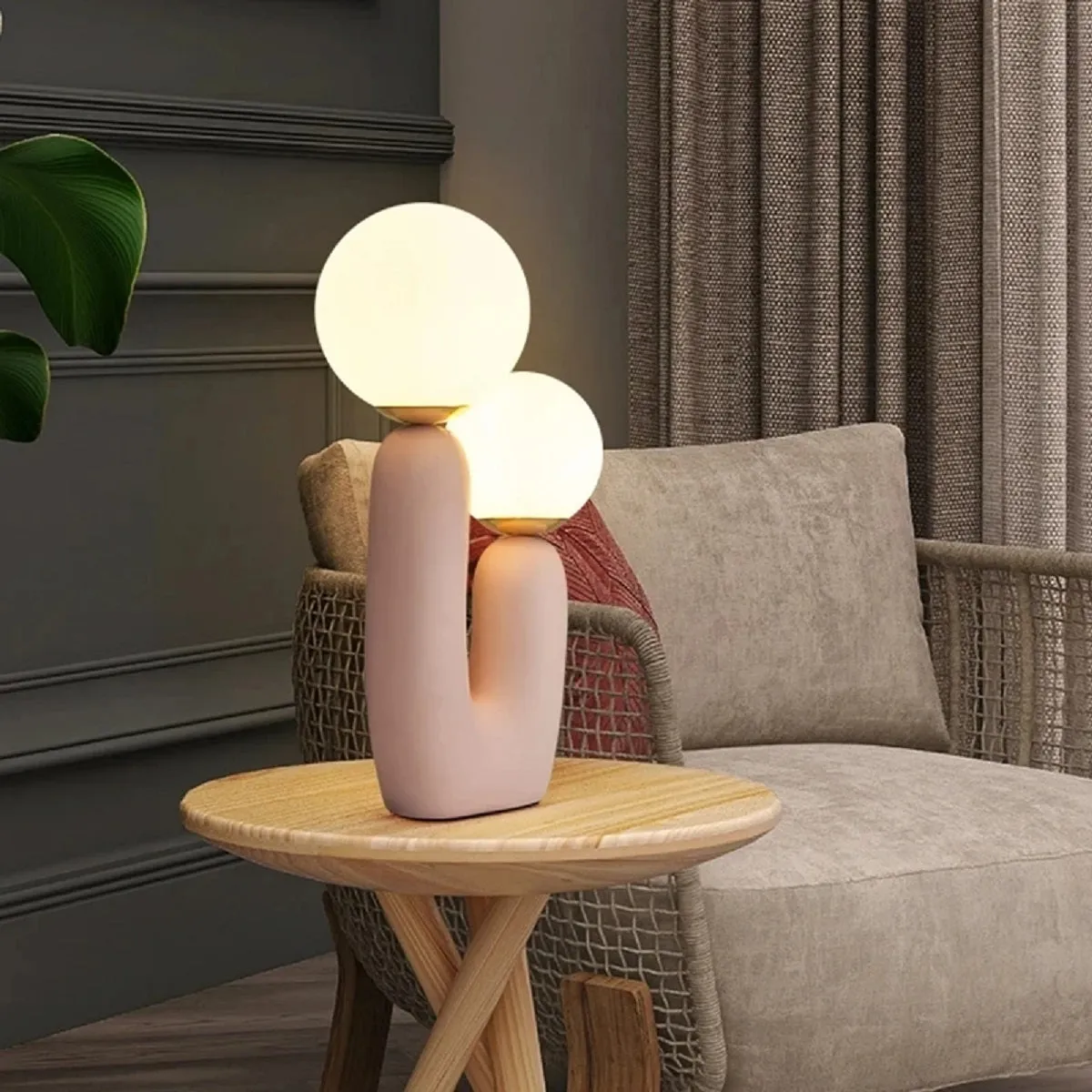 Creative Nordic Art Resin Double-ended Table Lamp