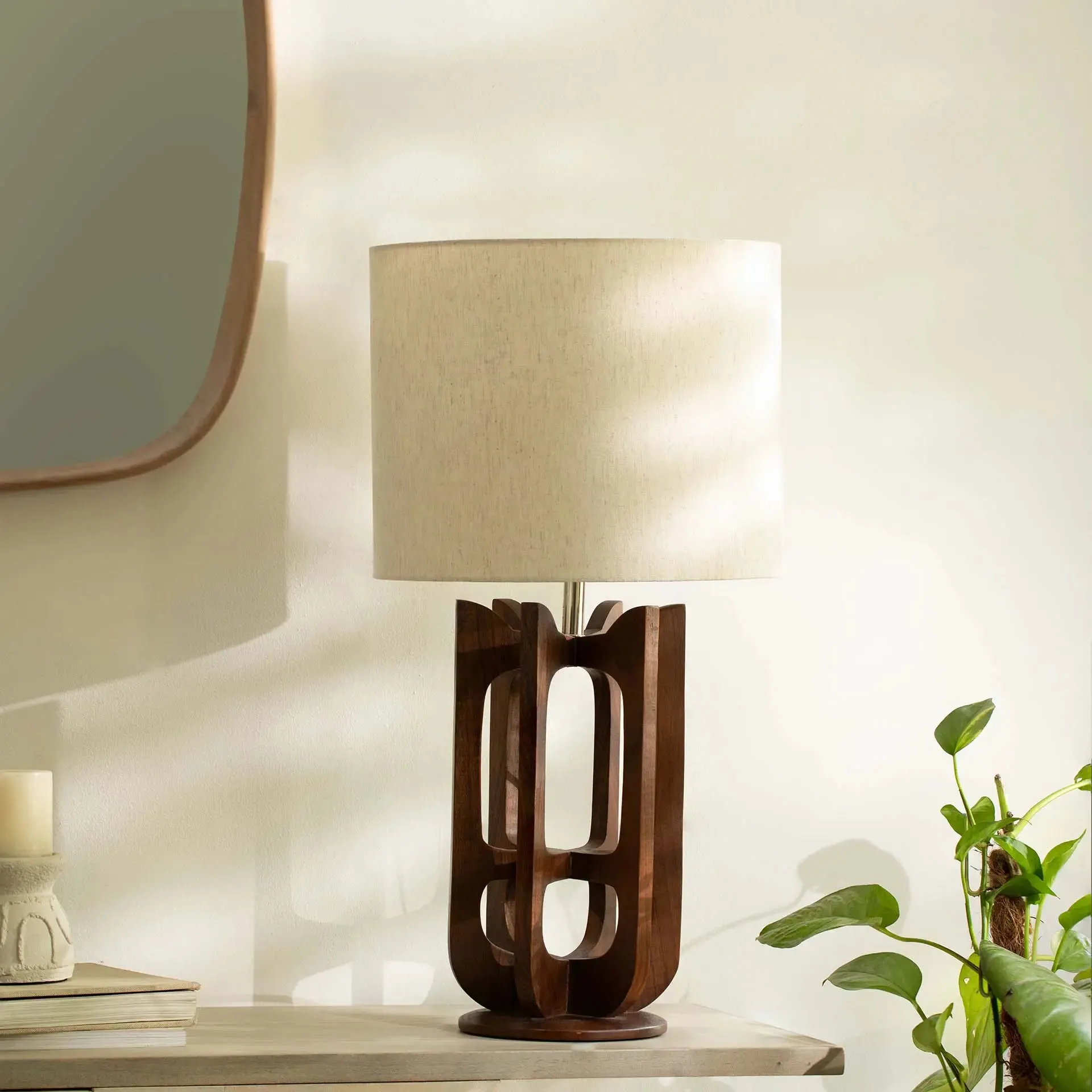 Gren Wooden Table Lamp With Shade - White