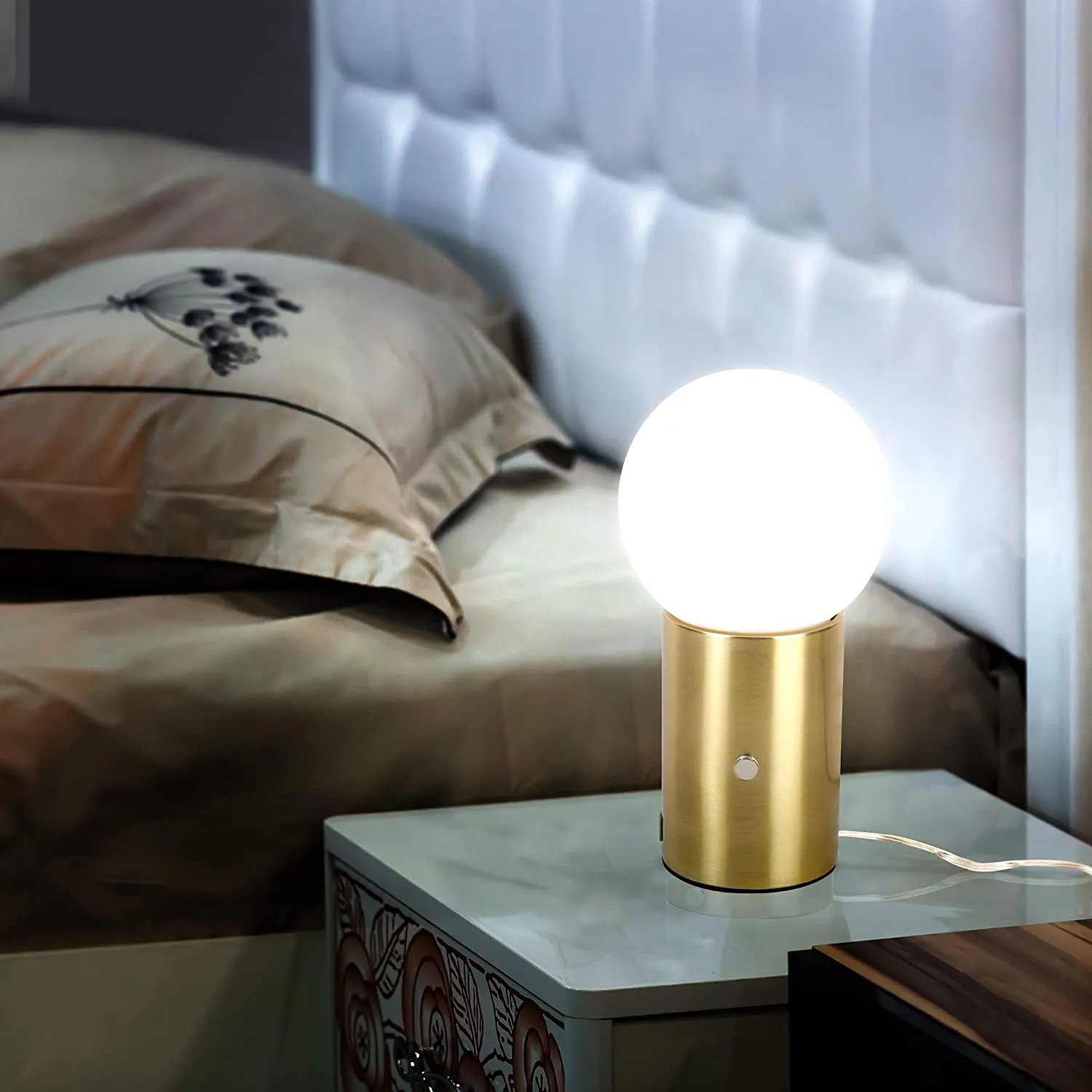 LED USB Side Table/Desk Lamp – Modern Lamp Light-Brass