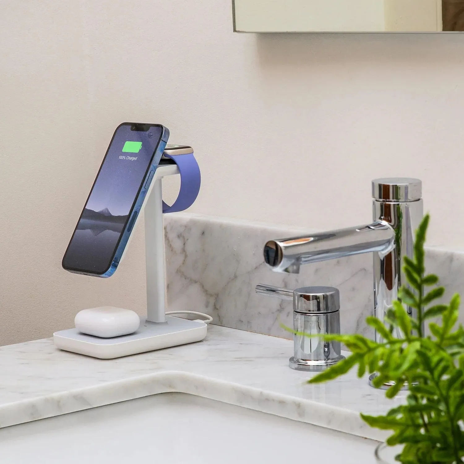 Twelve South HiRise 3 3-in-1 Wireless Charging Stand for MagSafe iPhones, AirPods & Apple Watches